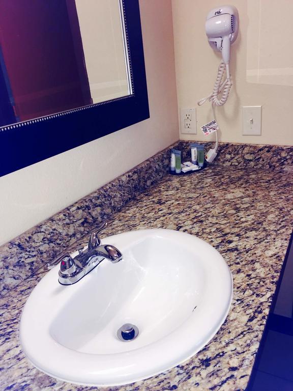 Texan Inn And Suites Tilden Pokoj fotografie